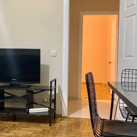 Sisli Near Osmanbey Metro 2+1 First Floor Flat Apartment Istanbul