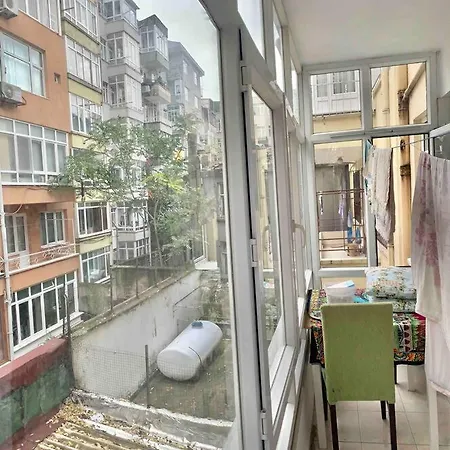 Sisli Near Osmanbey Metro 2+1 First Floor Flat * Istanbul
